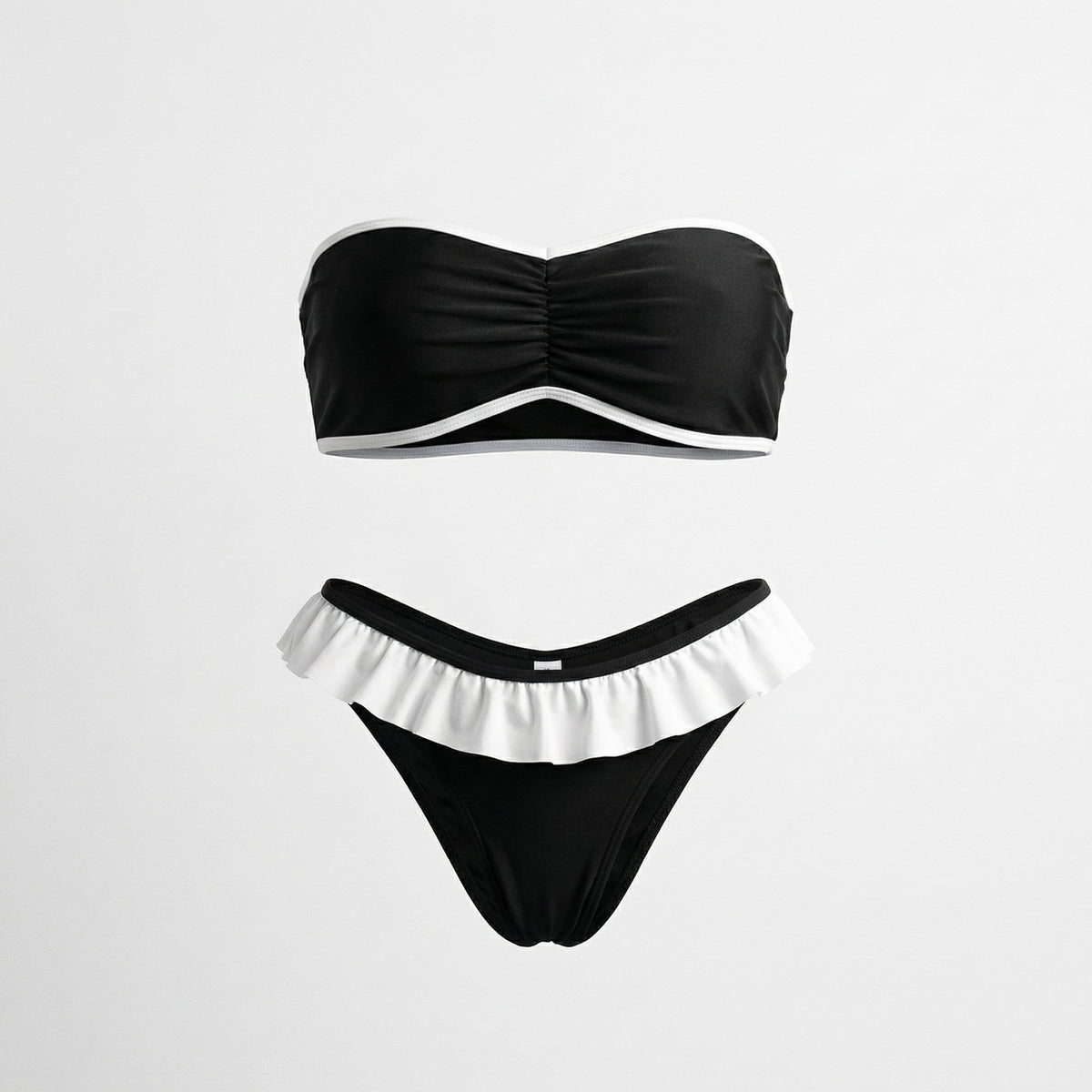 Ana Bikini